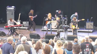 Lissie - "In Sleep" - live @ Hvalstrandfestivalen 2016