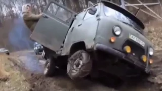 Off road 4x4 Extreme Mudding in Russia UAZ-469 Lada Niva UAZ-452