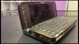 NOKIA E90 - последний из коммуникаторов на Symbian S60
