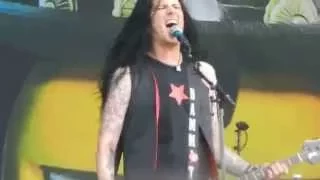 Slash feat. Myles Kennedy & The Conspirators @ Hellfest - The Dissident