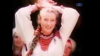 Українська пісня   Ukrainian song  Ішло дівча лучками