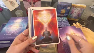 Review Top New Deck Releases of 2022!- Tarot & Oracle Cards -Holiday/Gift Time! 🎁-Deck Collection