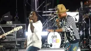 Pharrell Williams - Grindin'  (w/ Pusha T) (Coachella Festival, Indio CA 4/19/14)