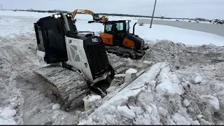 CAT D3 VS DOOSAN DD100!! | DOZERS PUSHING SNOW! | @ZieglerCAT @DEVELON-NorthAmerica