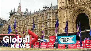 Pro and anti-Brexit protests continue outside U.K. Parliament