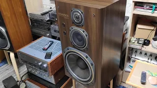 Kenwood 990HG vs ONKYO M100