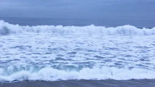 Banging beach waves