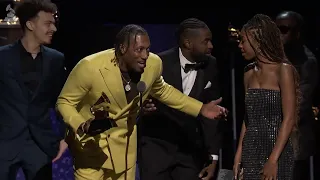 Lecrae and Tasha Cobbs Leonard Win Best Contemporary Christian Music Performance/Song | 2024 GRAMMYs