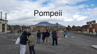 Pompeii - Walk at the streets of the destroyed city (4K)