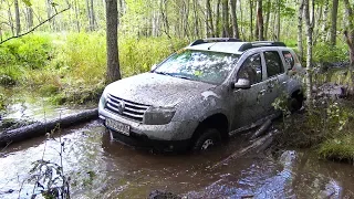 Дастер бросил вызов УАЗу на бездорожье!  Глубокое болото, грязь, вода.