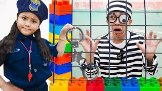 Annie and Grandma Pretend Play Police Catching Runaway Prisoner Adventure | Fun Kids Cops Stories