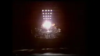 QUEEN - We Will Rock You (speed) Live Killers (1979)