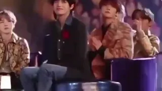 Reaction Taehyung BTS to MAMAMOO mama 2019