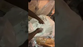 PRISONERS SHOW US HOW TO COOK  FRIED CHICKEN