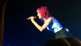 CrushCrushCrush - Paramore.