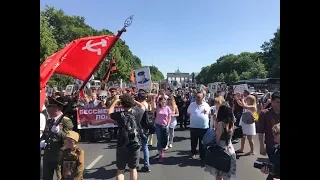 «Бессмертный полк» у Бранденбургских ворот. День Победы в Берлине