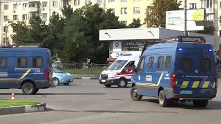 Riot Police Convoy responding with sirens in Kharkiv