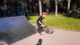 Ghostly BMX | КРУТЫЕ ТРЮКИ НА BMX SCOOT САМОКАТ БАРСПИН ВИП СМОТРЕТЬ ДО КОНЦА