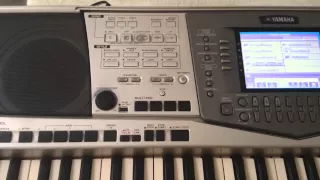 Yamaha PSR-2000 Con USB