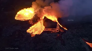 Huge crater collapse on July 19 - Lava flash flood in Iceland