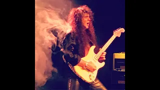 Yngwie plays Blackmore