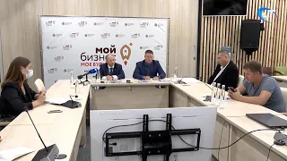 Евгений Богданов провел пресс-конференцию, посвященную поддержке самозанятых жителей