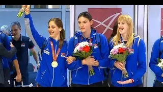 Doček Odbojkašica Srbije Posle Osvajanja Zlatne Medalje na SP | SPORT KLUB Odbojka