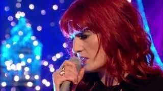 Florence and The Machine - Rabbit Heart Raise It Up (Jools Annual Hootenanny 2009) HD 720p