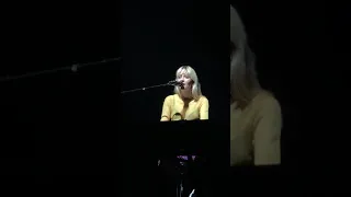 Bruxelles ( Cover ) Angèle brol tour zénith Lille 11 mai 2019