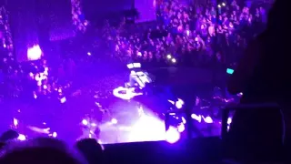 Billy Joel at MSG NYC 10/21/15 piano man