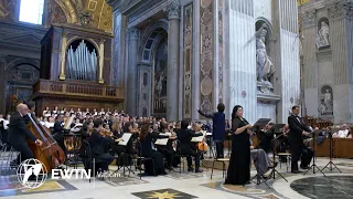 "Kyrie" and "Gloria" | Mozart's "Coronation Mass" concert in St. Peter's Basilica (Pt. 1)