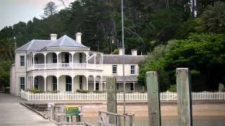 Peacocks and zebras on Kawau Island - Roadside Stories