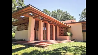 Robert visits Frank Lloyd Wright's Gordon House