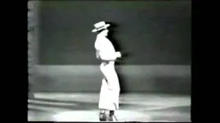 The Jose Greco Dance Theater presents.Cortijo,Jose Greco,London 1951.avi