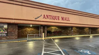 Going to the Wildwood Antique Mall | Shopping for Old Items | Antiques Near The Villages