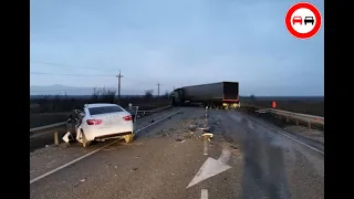 Жесть! Слабонервным не смотреть. Жесткие аварии и ДТП на дороге.