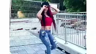 رقصیدن دختر ایرانی
