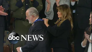 Trump honors Rush Limbaugh during State of the Union | ABC News