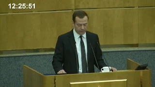 Медведев пообещал, что МРОТ повысится до уровня прожиточного минимума
