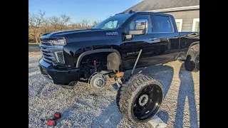 My 24x14's on 33s Won't fit my 2022 High Country Duramax!