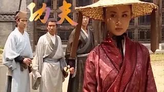 Kung Fu Movie! The girl, besieged, has great martial prowess, defeating everyone instantly.