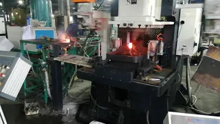 automatic bolt hot making machine | hot forging bolt equipment | hot stamping bolt former automatic