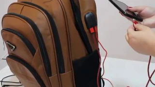 UNBOXING - MOCHILA COM CARREGADOR E SAÍDA DE ÁUDIO 🤩 FEIRA DA MADRUGADA