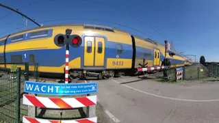 Vr 360° Spoorwegovergang Hulten 😍12K😍 // Dutch railroad crossing Train in Vr 360°