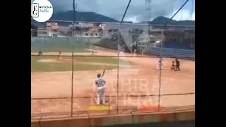 Joven muere tras recibir pelotazo en juego de béisbol. En Táchira (Venezuela).