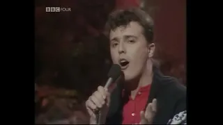 Tears for fears - Everybody  Wants To Rule The world  ( tv show kenny evretv) - best 80s song ever