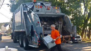 EZ Disposal Recycling Truck: Mack LE Leach 2RII