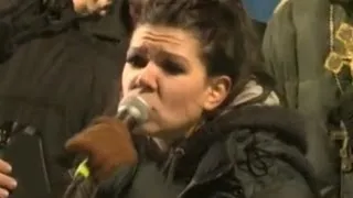 Руслана виконує гімн України на Майдані