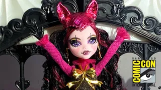Welcome to the Freak Du Chic! SDCC 2023 Draculaura Exclusive doll review! 🎪🎡🎠