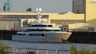 4K | Beautiful Yacht GLOBAL (ex. KISMET) at Lurssen shipyard